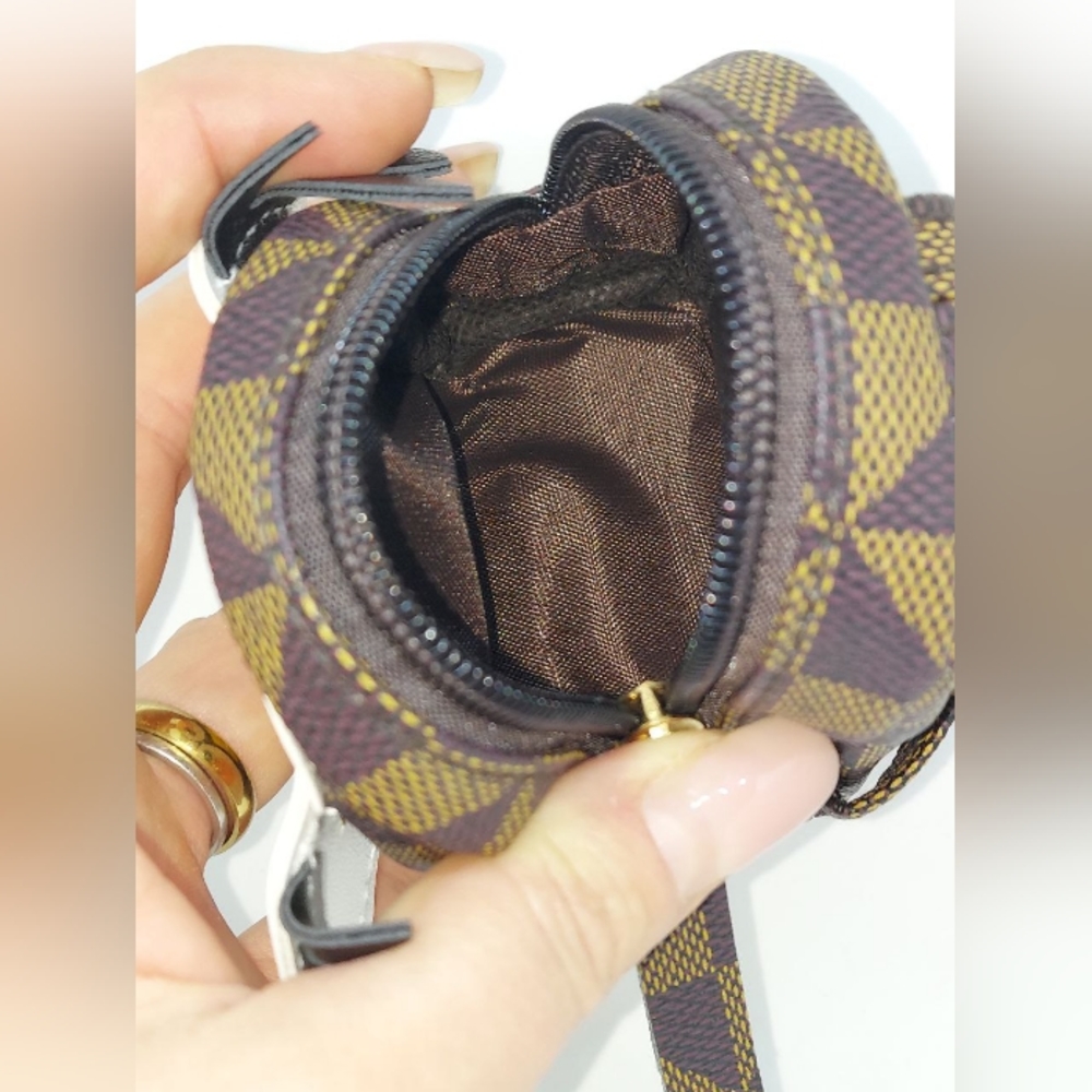 Keychain - Picture 4 of 6